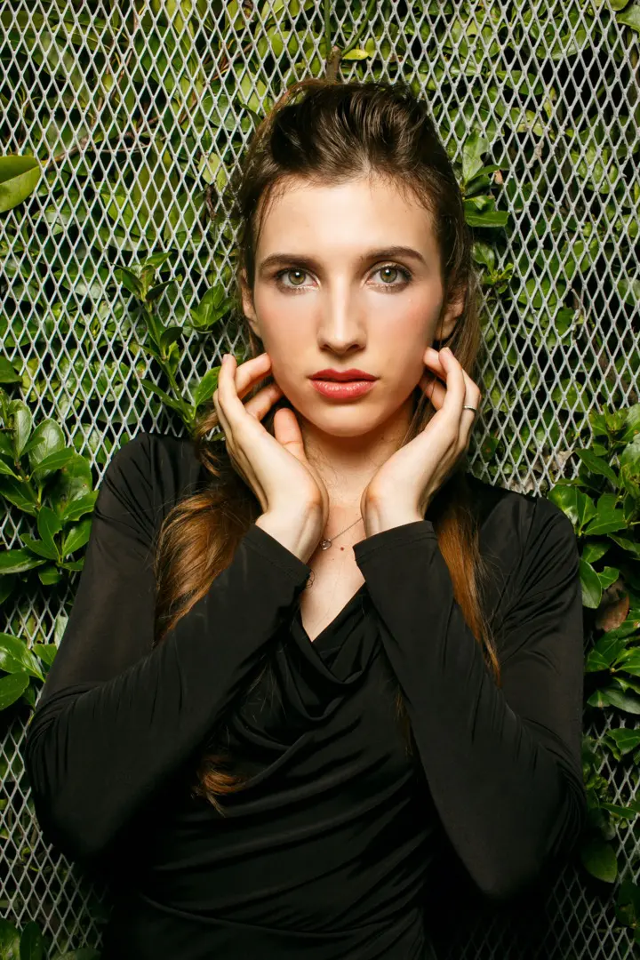 model-pose