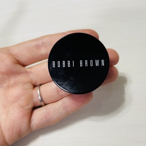 bobby-brown-corrector