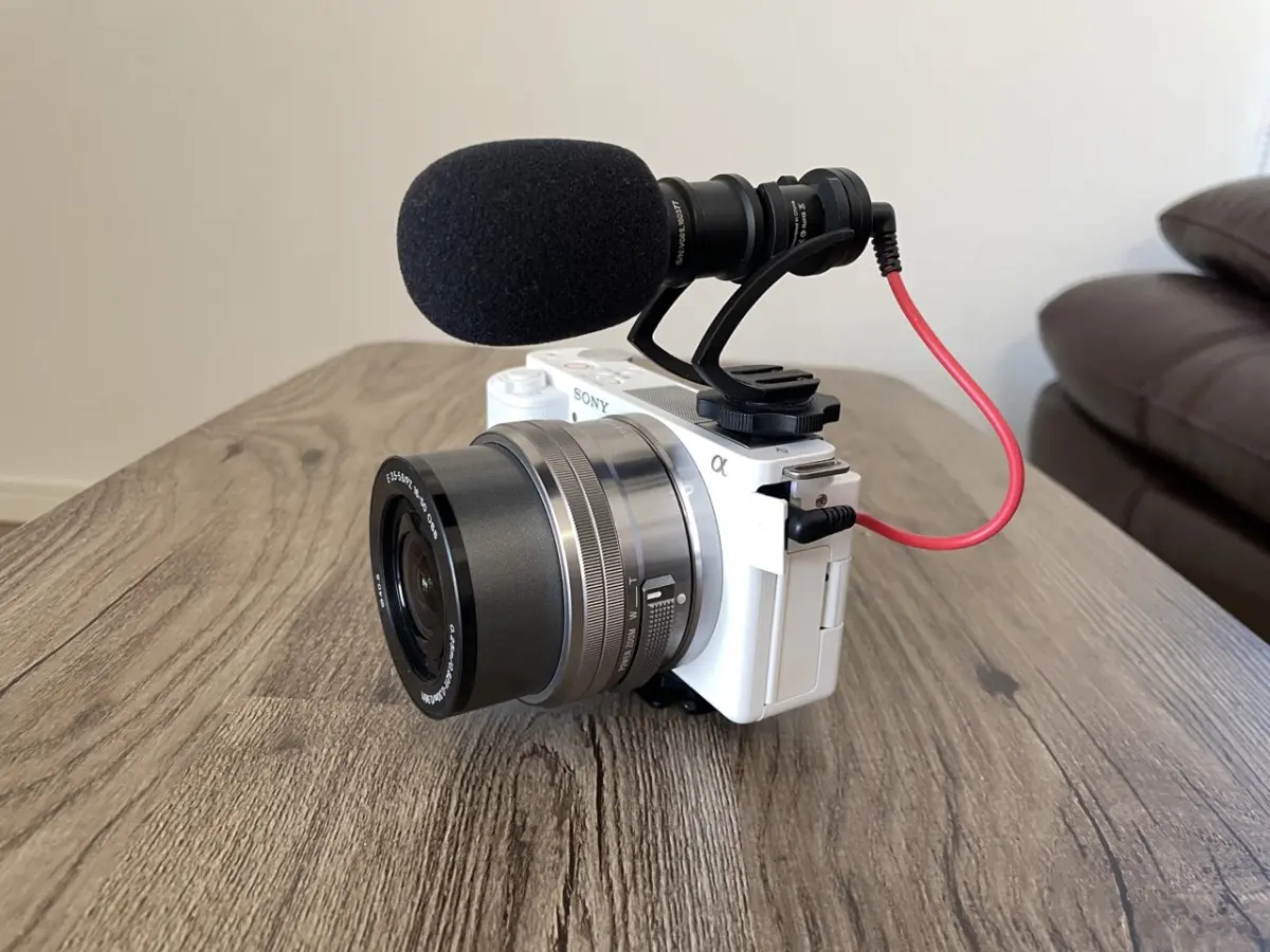 sony-zve10-microphone